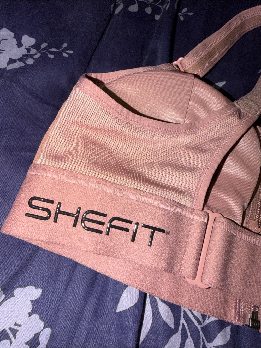 SHEFIT Ultimate Sports Bra Luxe Rose Taupe - Picture 4 of 6